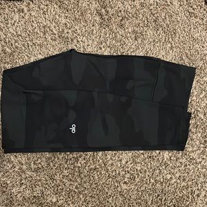 ALO leggings size L
